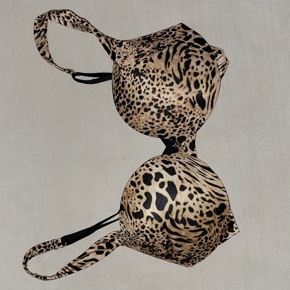 Victoria Secret Bra - Picture 1 of 4